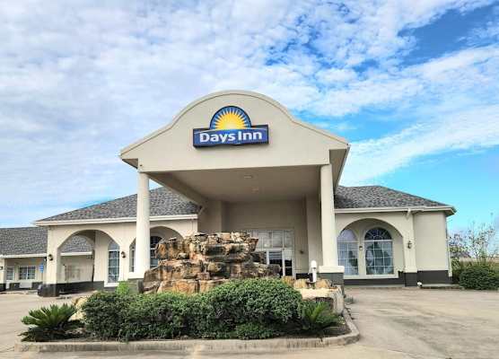 Days Inn by Wyndham Robstown 1