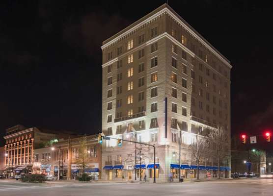 Hampton Inn & Suites Montgomery-Downtown 1