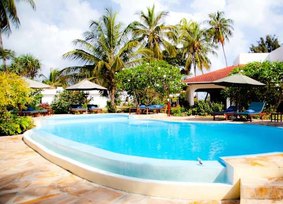 Flame Tree Cottages 1
