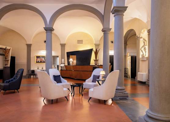 Relais Hotel Centrale "Dimora Storica" 1