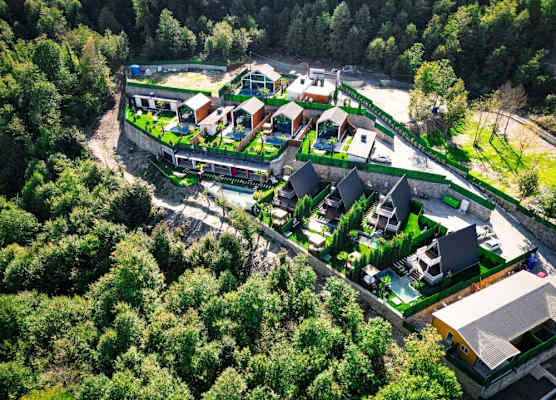 Grand Paradise Resort 1