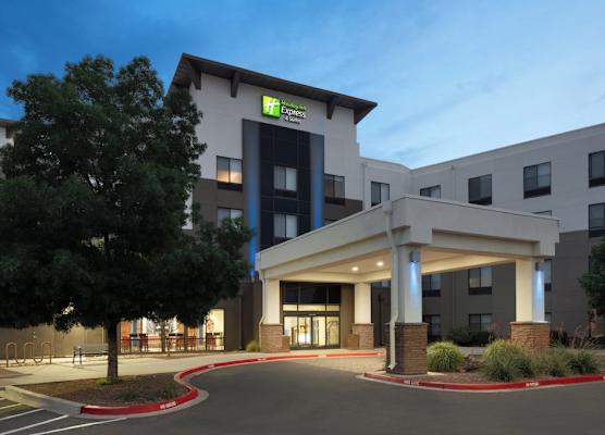 Holiday Inn Express & Suites ALBUQUERQUE HISTORIC OLD TOWN by IHG 1