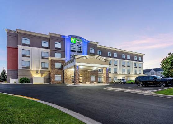 Holiday Inn Express & Suites CHEYENNE by IHG 1