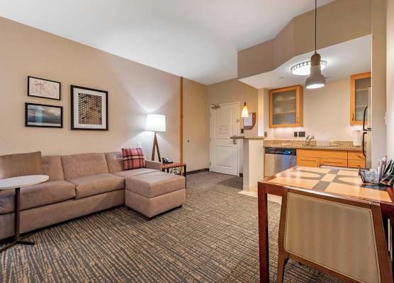 Residence Inn by Marriott Columbus 1