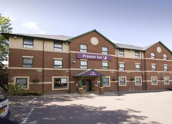 Premier Inn Watford North 1
