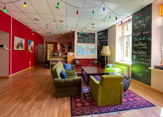 Cinnamon Sally Backpackers Hostel 1