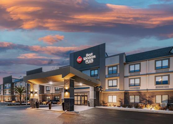 Best Western Plus Savannah Gateway 1