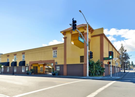 Napa Valley Hotel & Suites 1