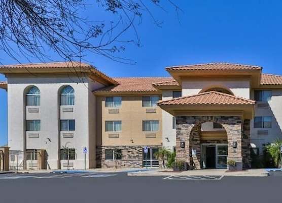 Wingate by Wyndham Chandler Phoenix 1