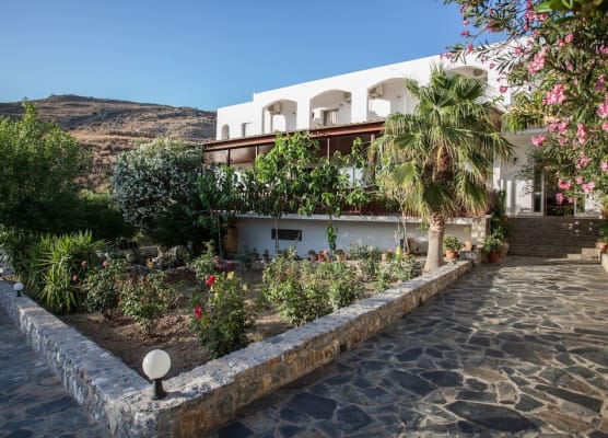 Ammoudi Hotel 1