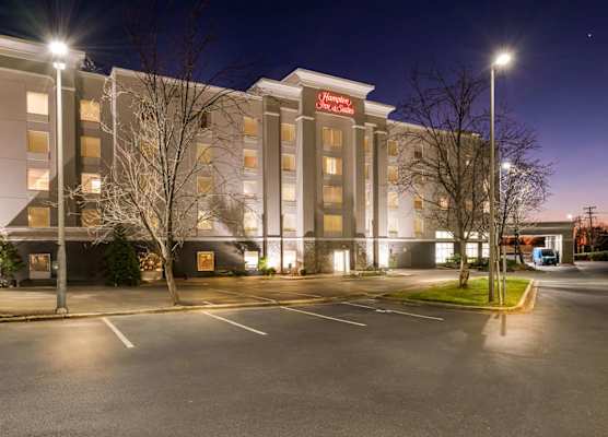Hampton Inn & Suites Charlotte-Airport 1