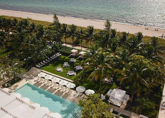 Four Seasons Hotel at The Surf Club 1
