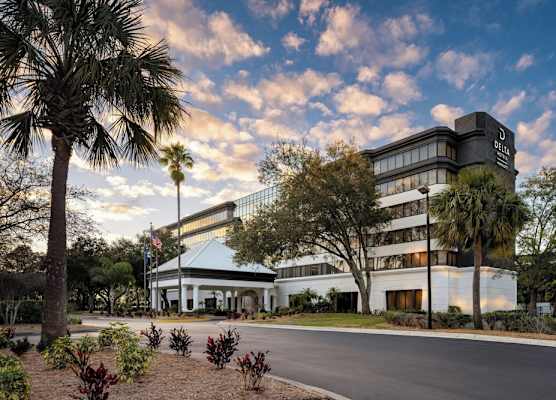 Delta Hotels by MarriottTM Jacksonville Deerwood 1