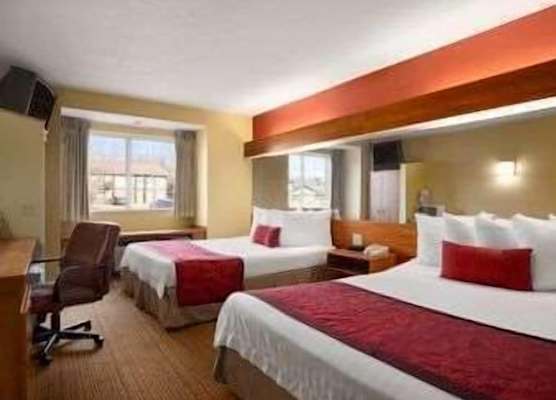 Days Inn & Suites by Wyndham Lafayette IN 1
