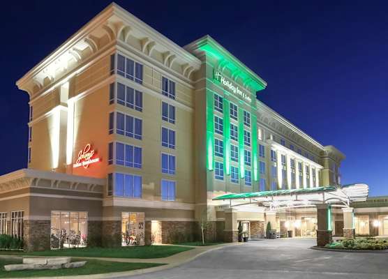 Holiday Inn & Suites EAST PEORIA by IHG 1