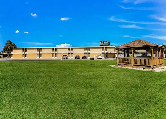 Quality Inn & Suites Plattsburgh 1