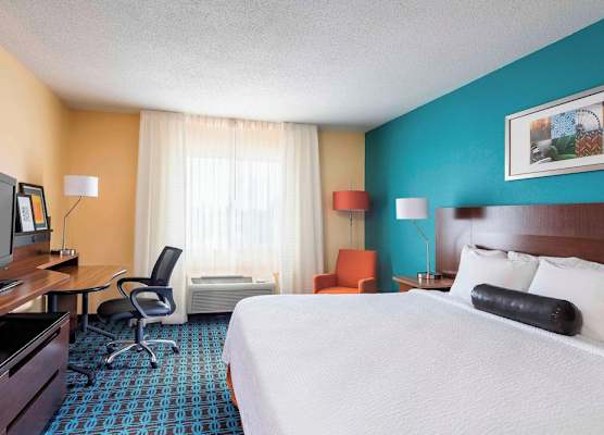 Fairfield Inn & Suites Holland 1