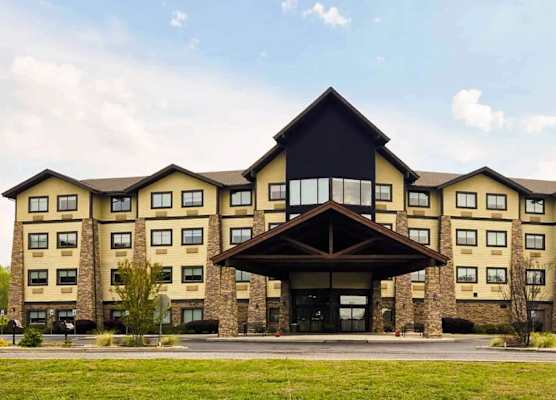 Comfort Inn & Suites Near Lake Guntersville 1