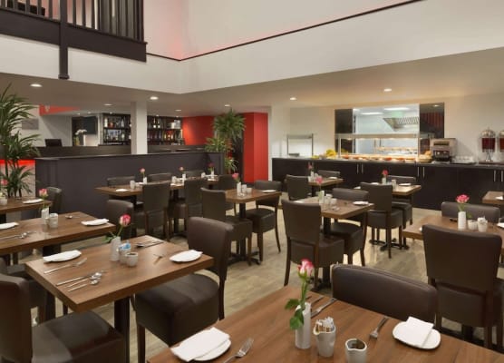 Ramada by Wyndham Oxford 1
