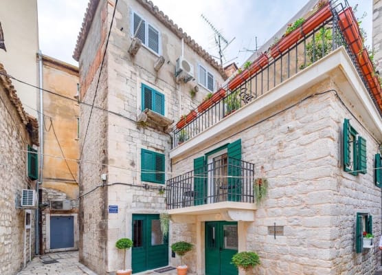 Apartments & Rooms Dujam 1