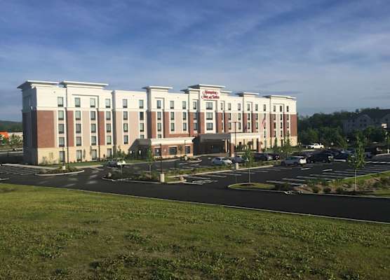 Hampton Inn & Suites Newburgh - Stewart Airport, NY 1