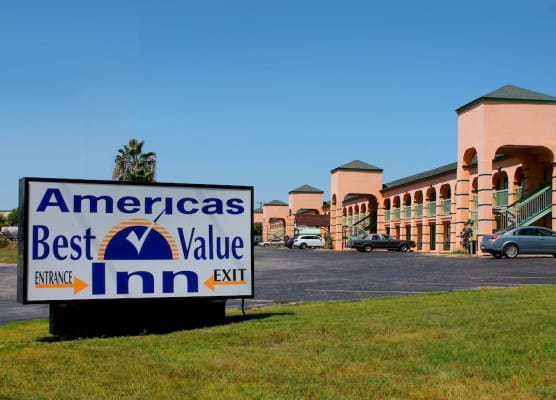 Americas Best Value Inn AT&T Center 1
