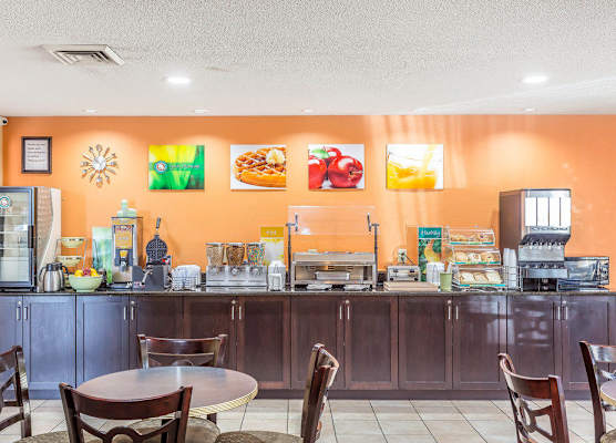 Quality Inn Warsaw I-40 1