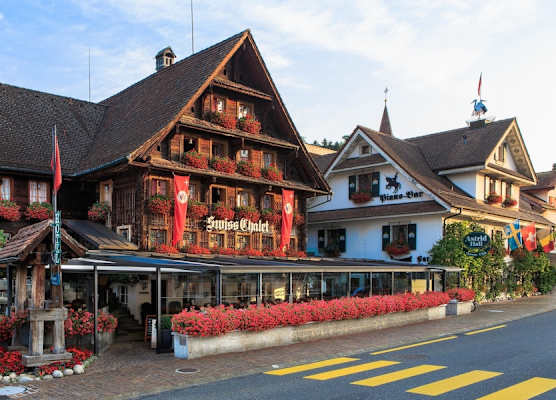 Swiss-Chalet Merlischachen - Historik Chalet-Hotel Lodge 1