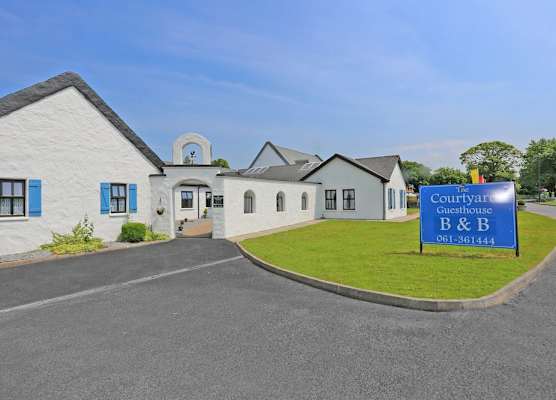 The Courtyard Guesthouse B&B 1