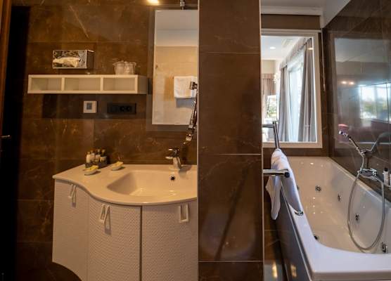 Wine Residence Cattunar 1