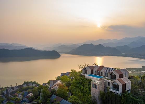 Conrad Hangzhou Tonglu 1