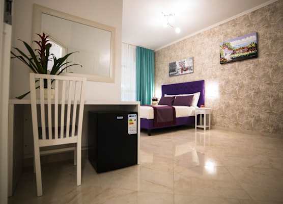 St. Peter Area Luxury Suites 1