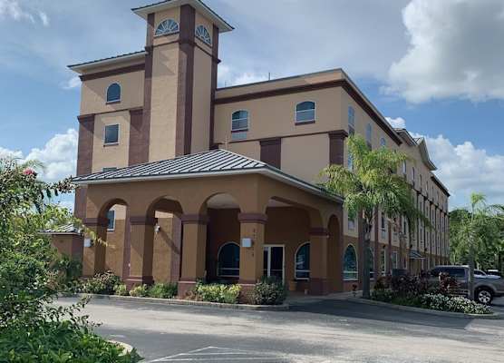 Econo Lodge Wesley Chapel I-75 1