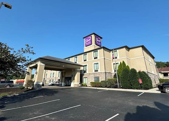 Sleep Inn & Suites Manchester near Arnold AFB 1