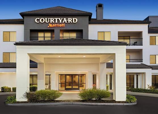 Courtyard by Marriott Roseville 1
