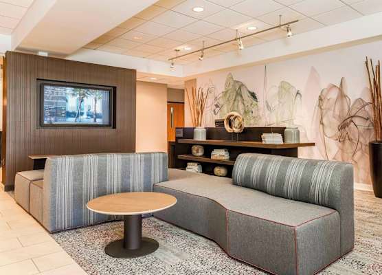 Courtyard by Marriott Orlando Lake Mary North 1