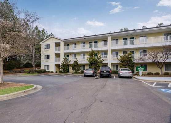 Suburban Studios Winston Salem-University Parkway 1