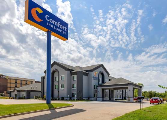 Comfort Inn & Suites Muskogee 1