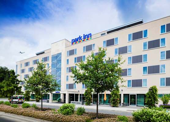 Park Inn by Radisson Frankfurt Airport 1