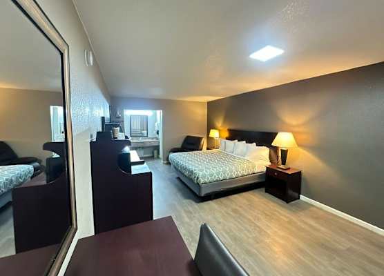 Loyalty Inn Gainesville 1