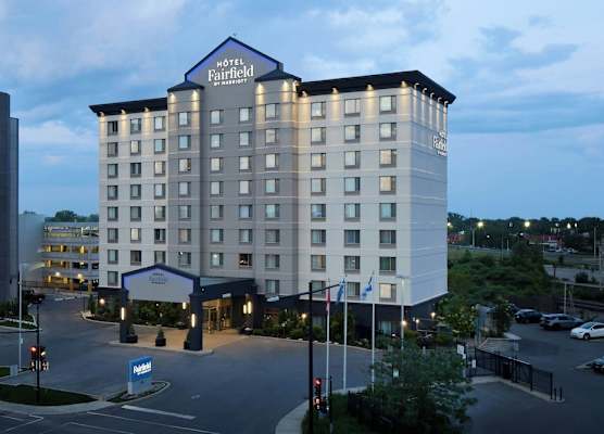 Fairfield Inn & Suites by Marriott Montreal Airport 1