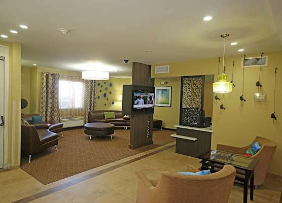 Candlewood Suites NEWPORT NEWS/YORKTOWN by IHG 1