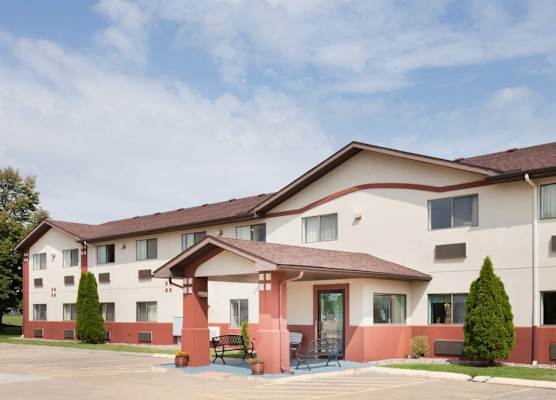 Super 8 by Wyndham Washington/Peoria Area 1