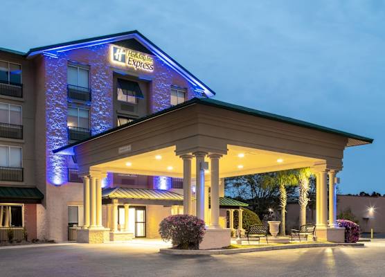 Holiday Inn Express & Suites BLUFFTON @ HILTON HEAD AREA by IHG 1