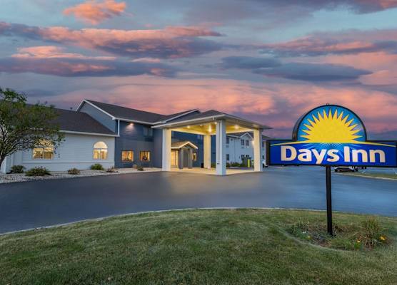 Days Inn by Wyndham Racine/Sturtevant 1