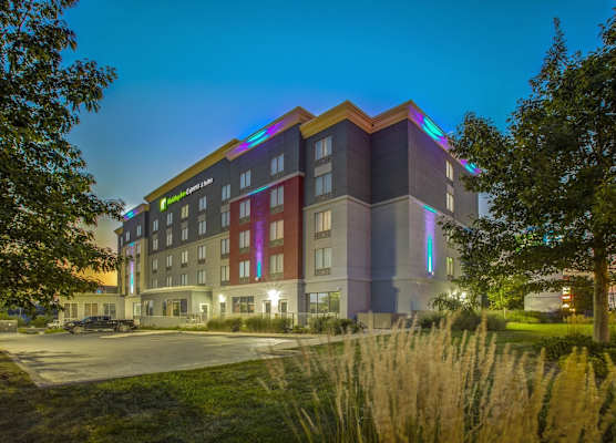 Holiday Inn Express & Suites WOODSTOCK SOUTH by IHG 1