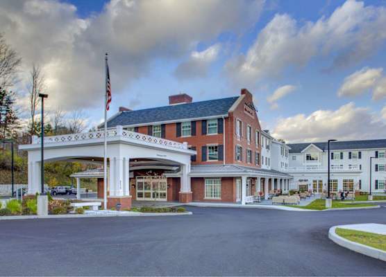 Hampton Inn & Suites Manchester, Vt 1
