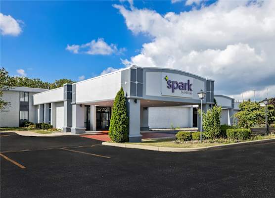 Spark by Hilton Lockport 1