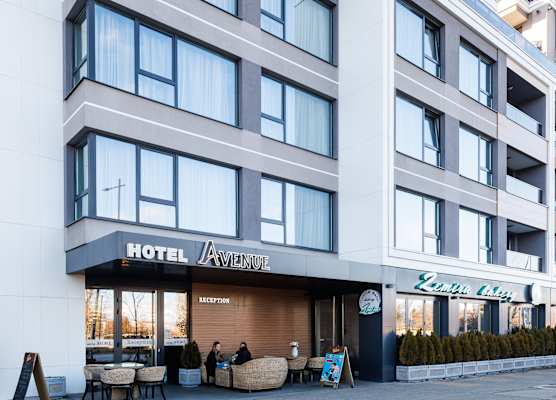 Avenue Aparthotel 1