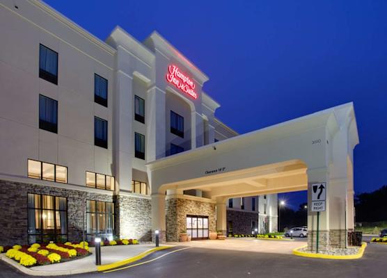 Hampton Inn & Suites Philadelphia/Bensalem 1